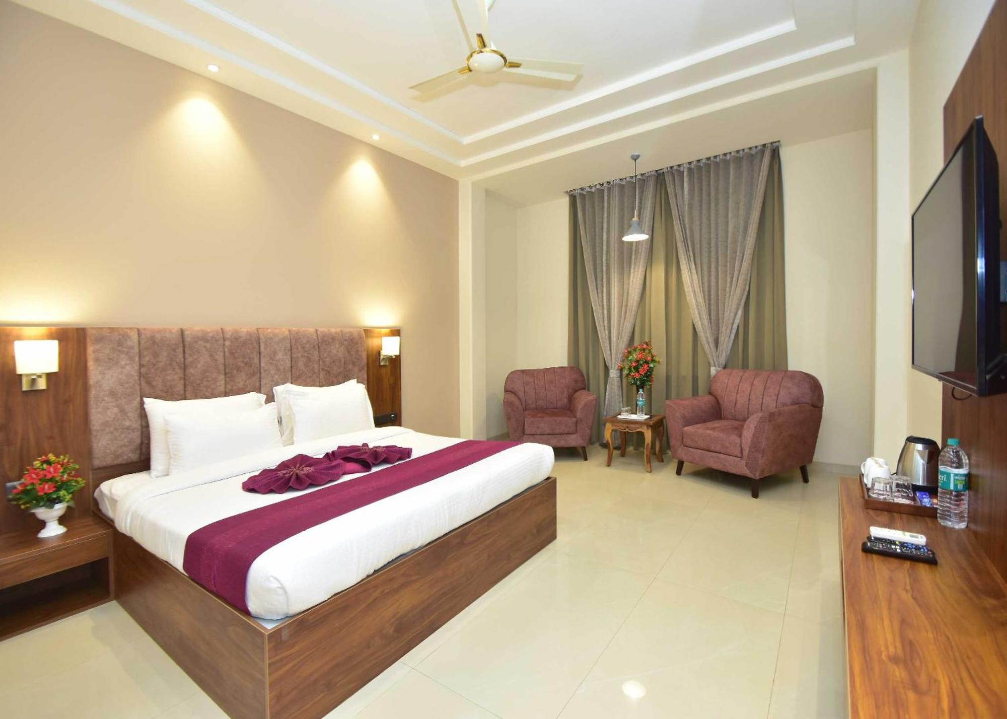 Hotel Shyamleela Khātu Exterior foto